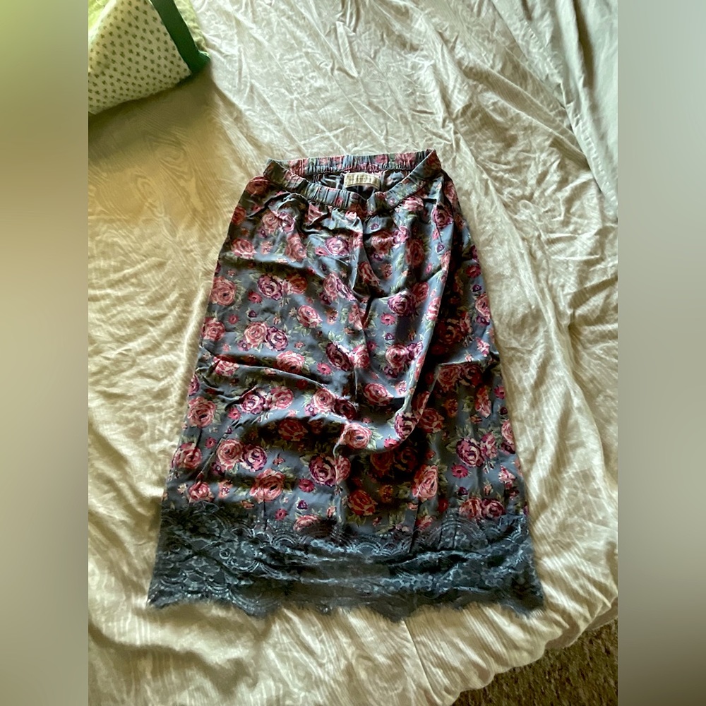 Abercrombie and Fitch Midi length floral and lace pencil skirt, size M